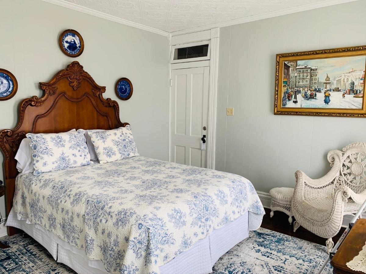 The Victorian On Main Bed & Breakfast Fairfield ภายนอก รูปภาพ
