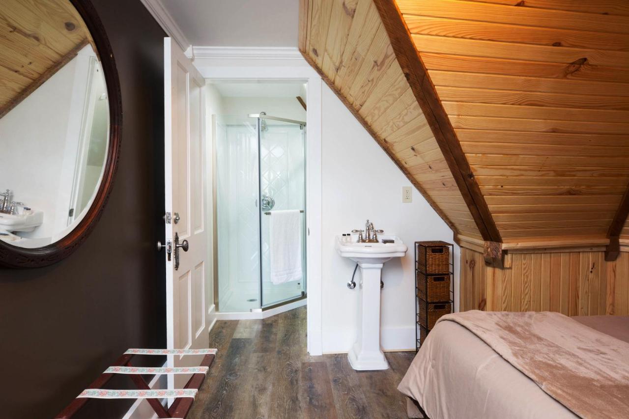 The Victorian On Main Bed & Breakfast Fairfield ภายนอก รูปภาพ